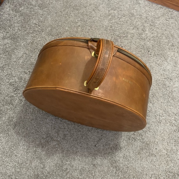 Handbags - VIntage Leather Hatbox Purse